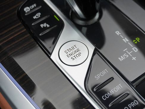 Used 2023 BMW X5 xDrive40i w/ Premium Package image 61