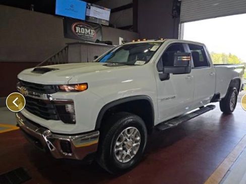 Used 2025 Chevrolet Silverado 3500 LT w/ Convenience Package image 1
