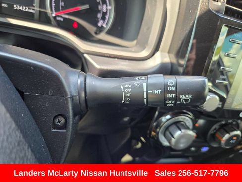 Used 2024 Toyota 4Runner TRD Off-Road Premium w/ Moonroof Package AWD/4WD image 25