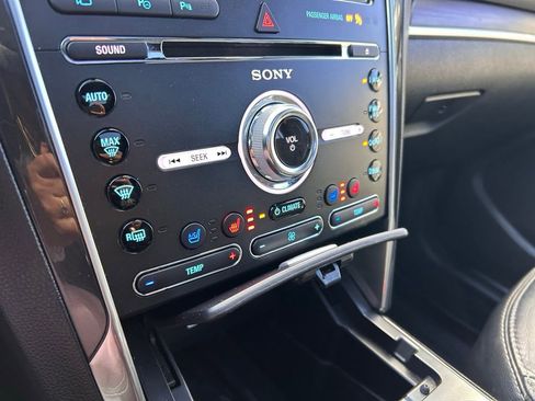 Used 2018 Ford Explorer Limited w/ Equipment Group 301A image 32