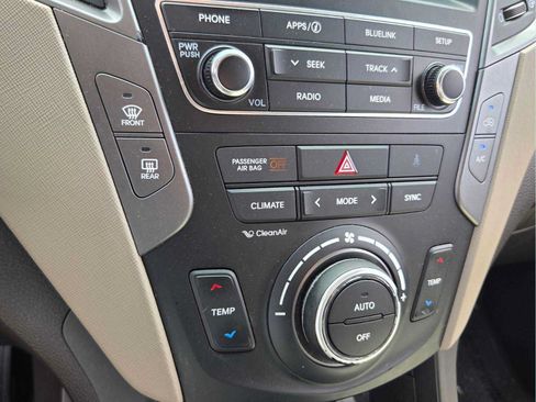 Used 2017 Hyundai Santa Fe Sport FWD image 24