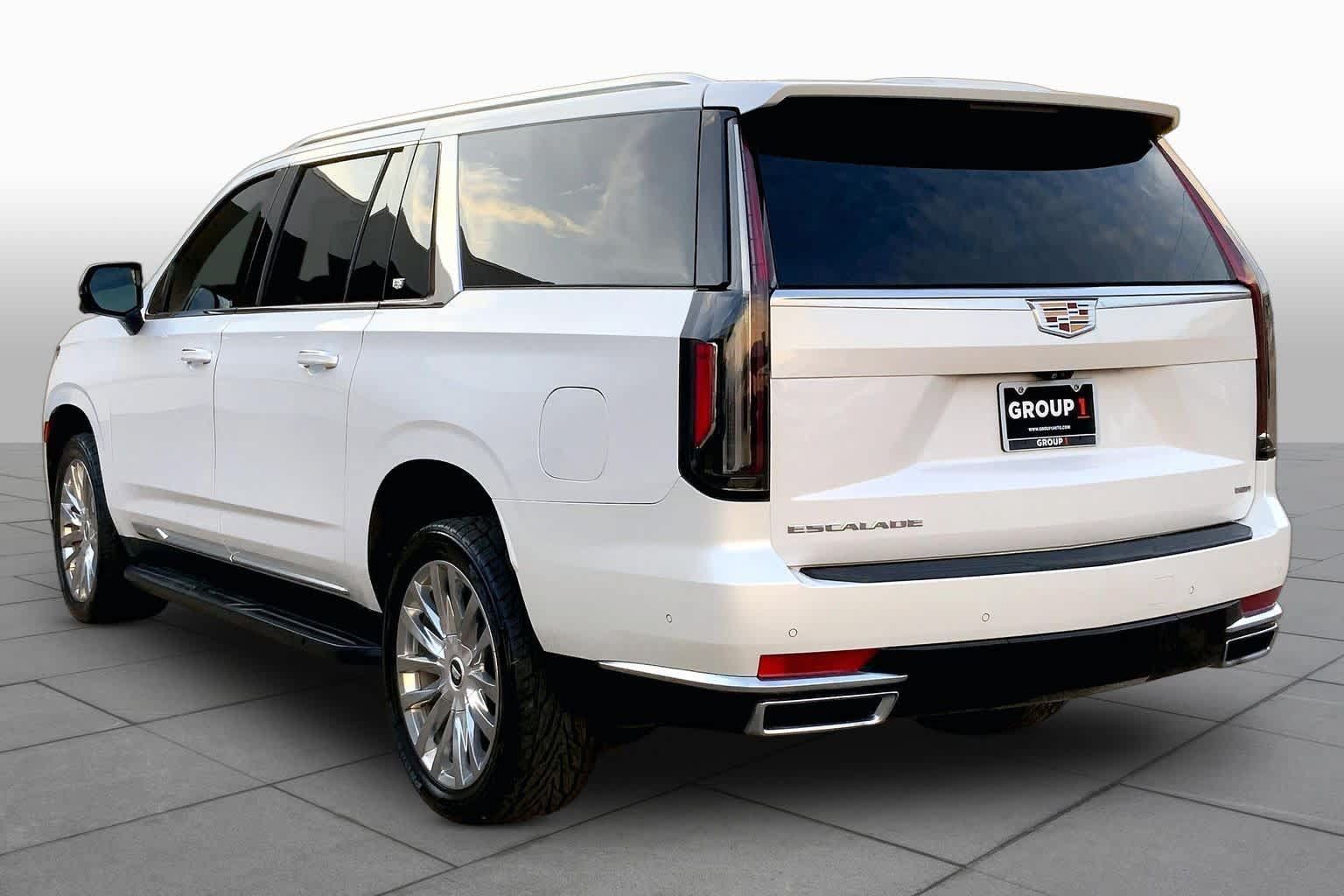 Used 2021 Cadillac Escalade ESV Premium Luxury AWD/4WD image 12