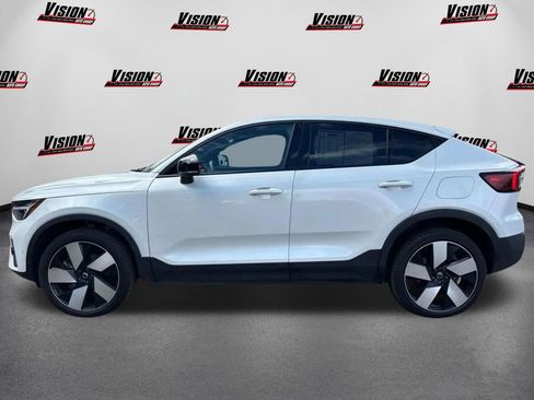 Used 2023 Volvo C40 P8 Recharge Ultimate image 8