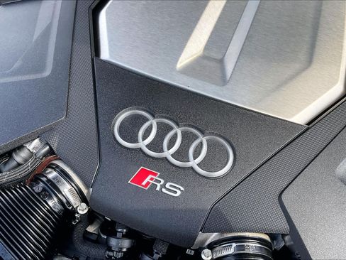 Used 2025 Audi RS 6 performance AWD/4WD image 33