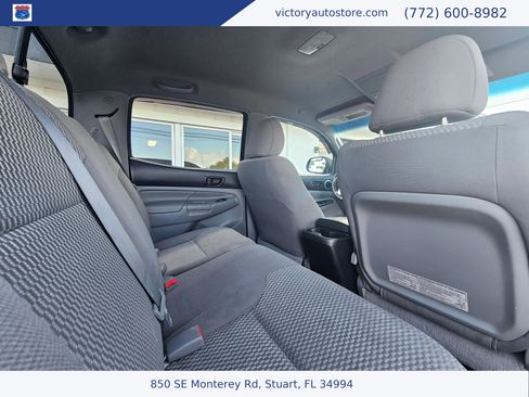 Used 2014 Toyota Tacoma PreRunner w/ SR5 Package image 16