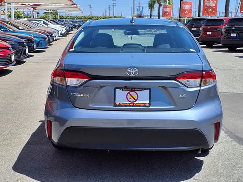 Used 2024 Toyota Corolla LE FWD image 5