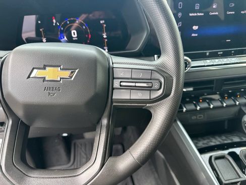 Used 2023 Chevrolet Colorado W/T w/ Advanced Trailering Package RWD image 17