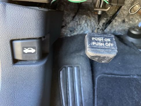 Used 2024 Nissan Altima 2.5 SV image 43