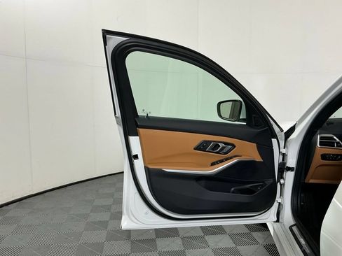 Certified 2025 BMW 330i Sedan w/ Convenience Package RWD image 20