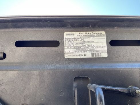 Used 2021 Ford Edge SE FWD image 24