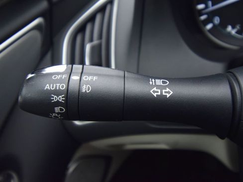 Used 2021 INFINITI Q50 Luxe w/ Seat & Sound Package RWD image 31