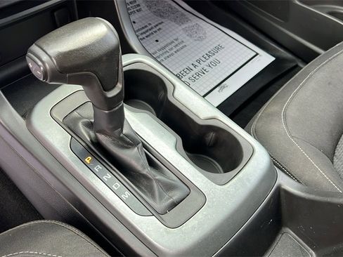 Used 2015 Chevrolet Colorado LT image 25