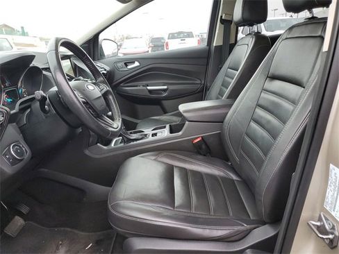 Used 2017 Ford Escape Titanium image 18