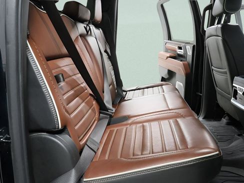 Used 2024 GMC Sierra 2500 Denali Ultimate image 27