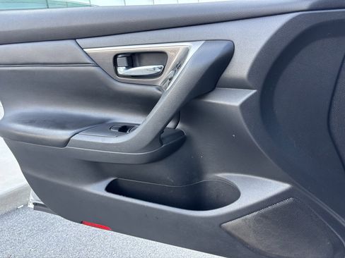 Used 2014 Nissan Altima 2.5 SL w/ Technology Package image 11