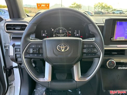 Certified 2026 Toyota 4Runner SR5 RWD image 22