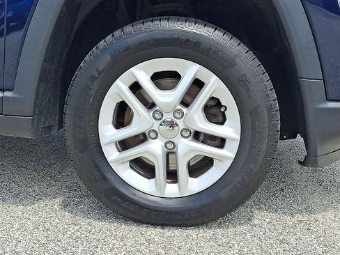 Used 2018 Jeep Compass Sport w/ Tech Group AWD/4WD image 26