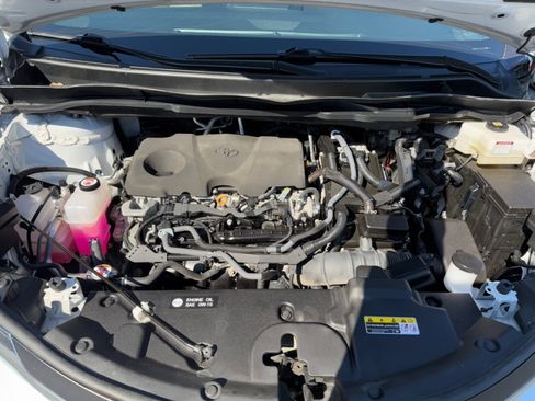 Used 2023 Toyota Sienna XLE image 40