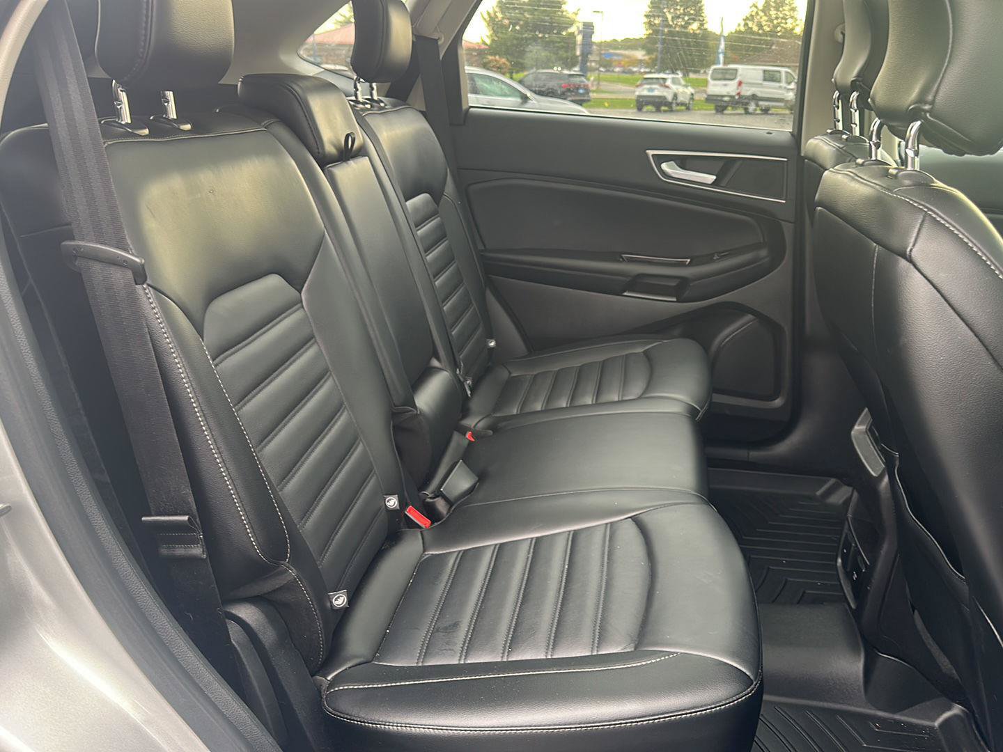 Used 2017 Ford Edge SEL w/ Equipment Group 201A AWD/4WD image 13