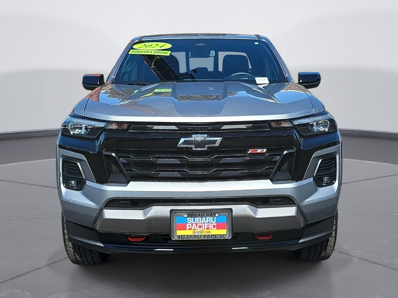 Used 2024 Chevrolet Colorado Z71 w/ Advanced Trailering Package AWD/4WD image 8