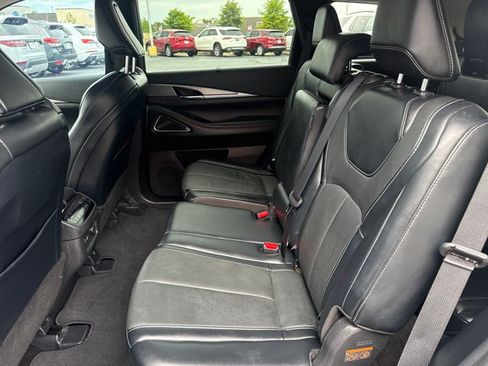 Used 2023 INFINITI QX60 Luxe w/ Performance Audio Package FWD image 5