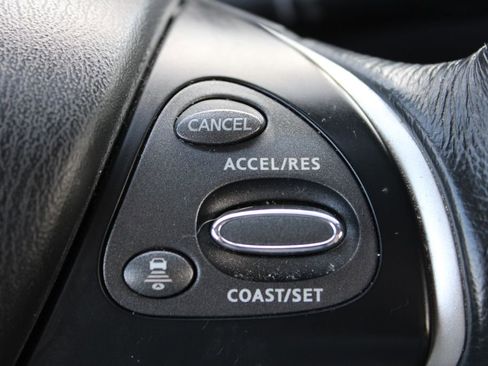 Used 2017 INFINITI QX60 Luxe w/ Deluxe Technology Package image 31