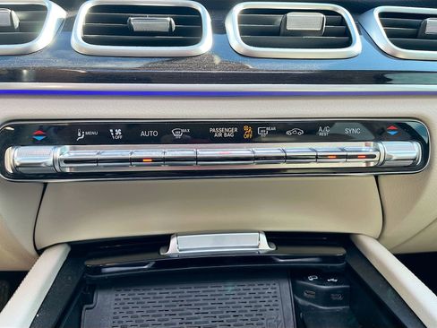 Used 2021 Mercedes-Benz GLE 350 4MATIC image 16