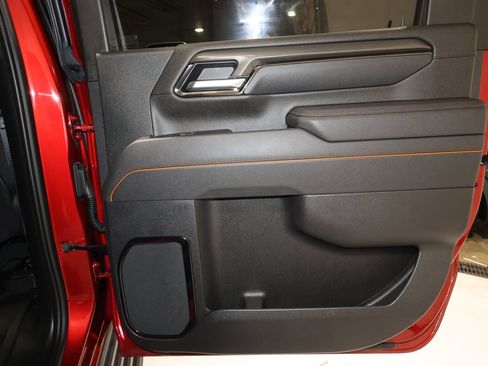 Used 2025 GMC Sierra 2500 AT4 w/ AT4 Premium Plus Package AWD/4WD image 22