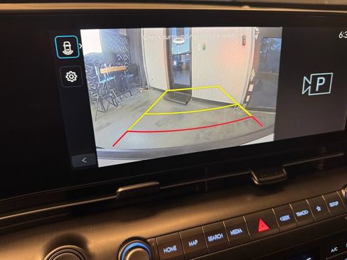 Used 2024 Hyundai Kona SEL w/ Convenience Package FWD image 15