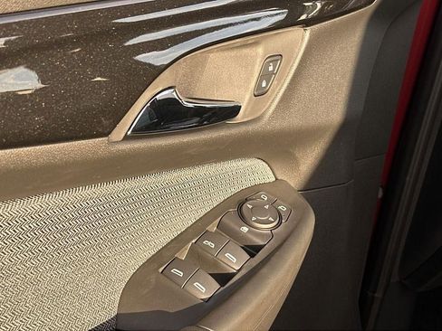 New 2025 Chevrolet TrailBlazer LT w/ Convenience Package image 14