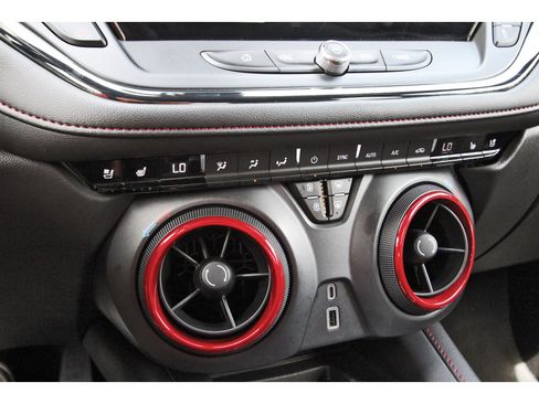 Used 2023 Chevrolet Blazer RS w/ Enhanced Convenience Package FWD image 26