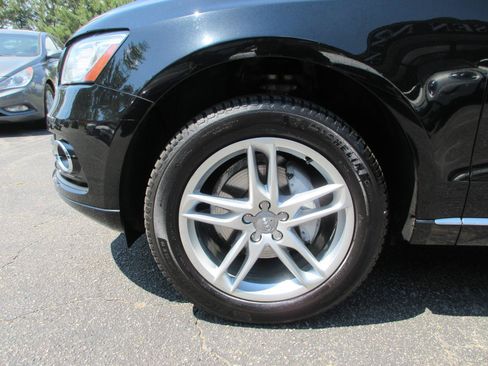 Used 2016 Audi Q5 2.0T Premium Plus w/ Technology Package AWD/4WD image 21