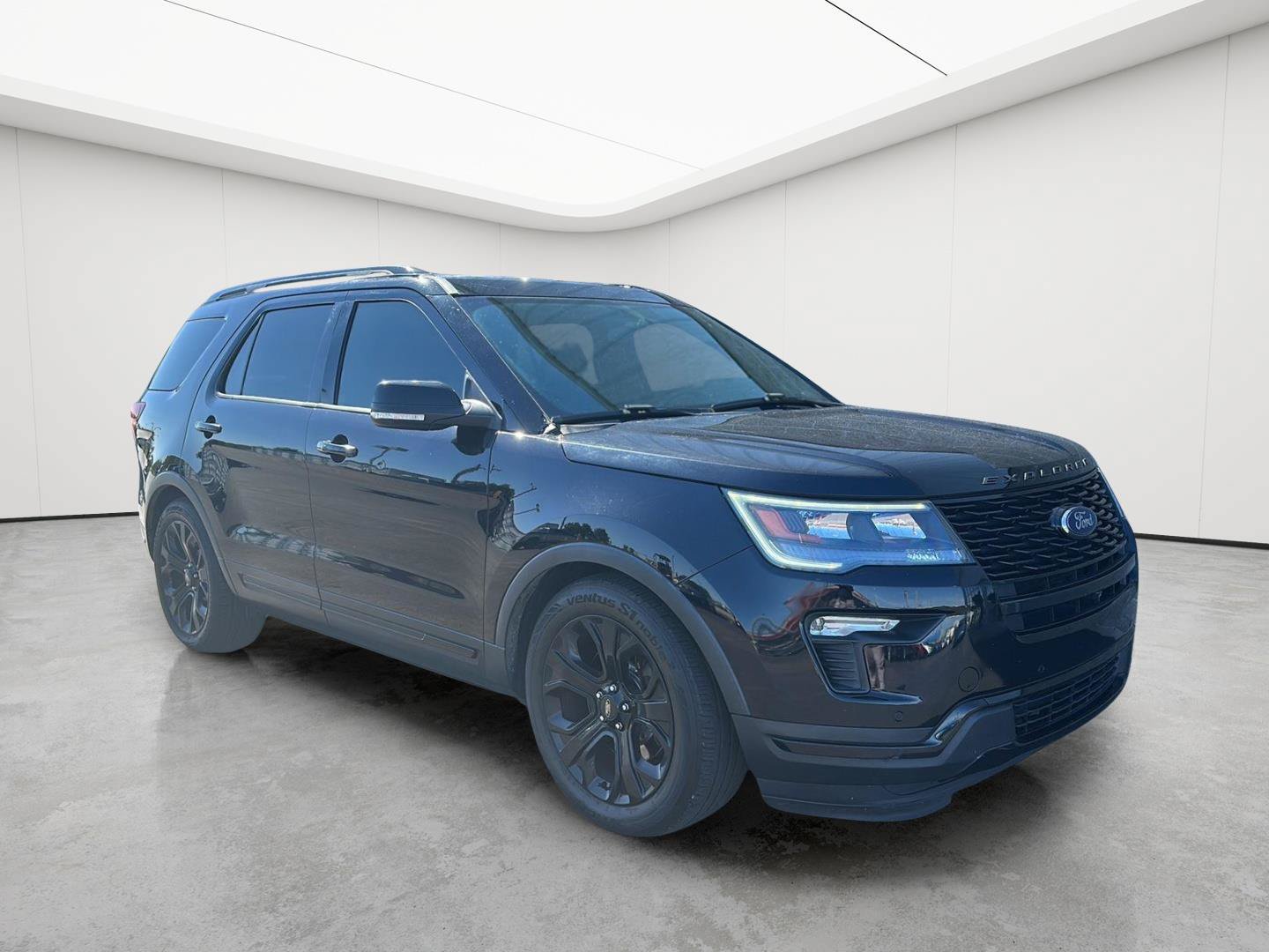 Used 2019 Ford Explorer Sport w/ Equipment Group 401A AWD/4WD image 3