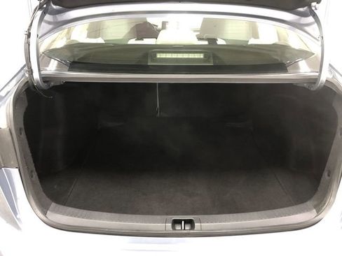 Used 2022 Toyota Corolla LE image 23