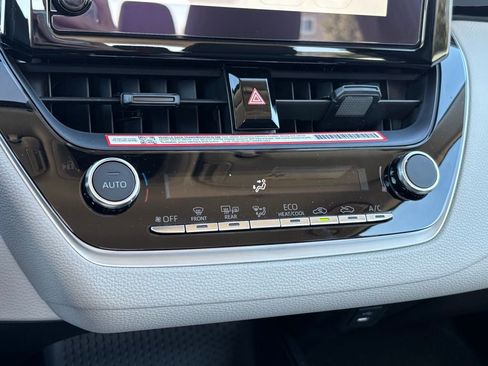 Used 2026 Toyota Corolla LE image 19