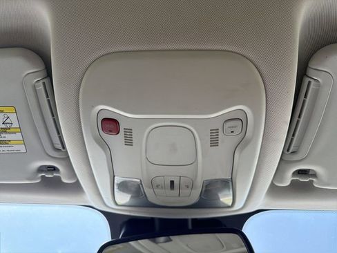 Used 2020 Jeep Renegade Altitude image 37