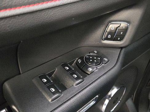 Used 2023 Ford Expedition Limited image 21