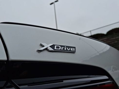 Used 2024 BMW 760i xDrive AWD/4WD image 34