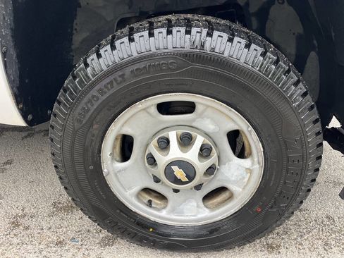 Used 2011 Chevrolet Silverado 2500 W/T image 15