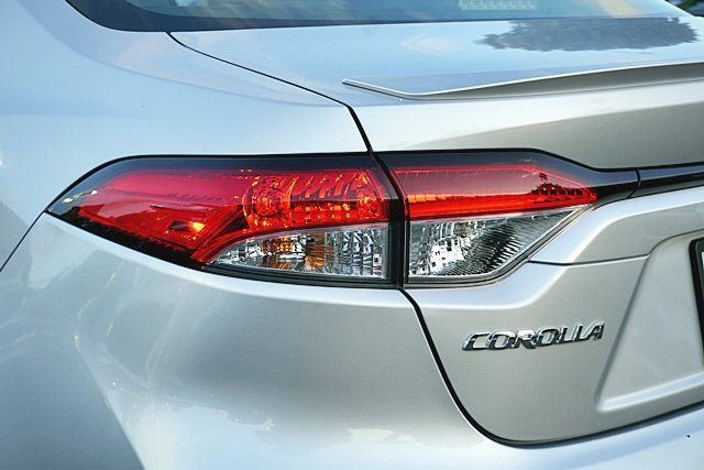 Used 2026 Toyota Corolla SE FWD image 8