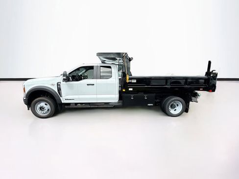New 2025 Ford F550 4x4 Supercab Super Duty image 3