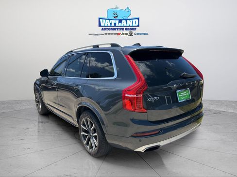 Used 2017 Volvo XC90 T6 Momentum w/ Vision Package image 3