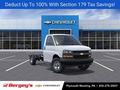 New 2025 Chevrolet Express 3500 w/ Power Convenience Package