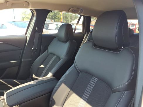 Used 2024 MAZDA CX-50 AWD 2.5 S w/ Preferred Package image 18