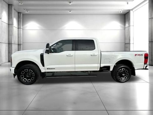 Used 2025 Ford F350 Platinum AWD/4WD image 5