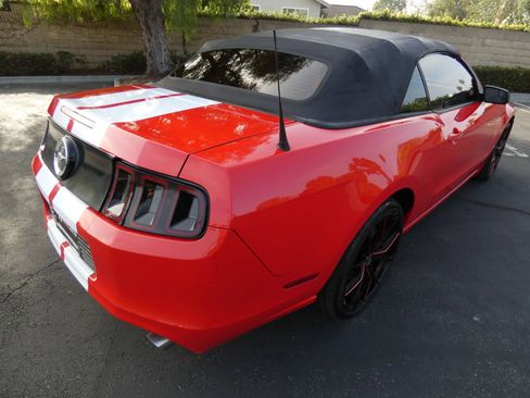 Used 2013 Ford Mustang Convertible image 62