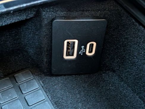 Used 2025 Lincoln Corsair FWD w/ Equipment Group 101A image 26