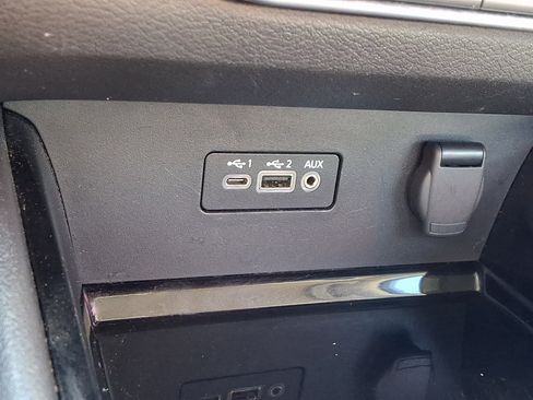 Used 2024 Nissan Altima 2.5 SV FWD image 24