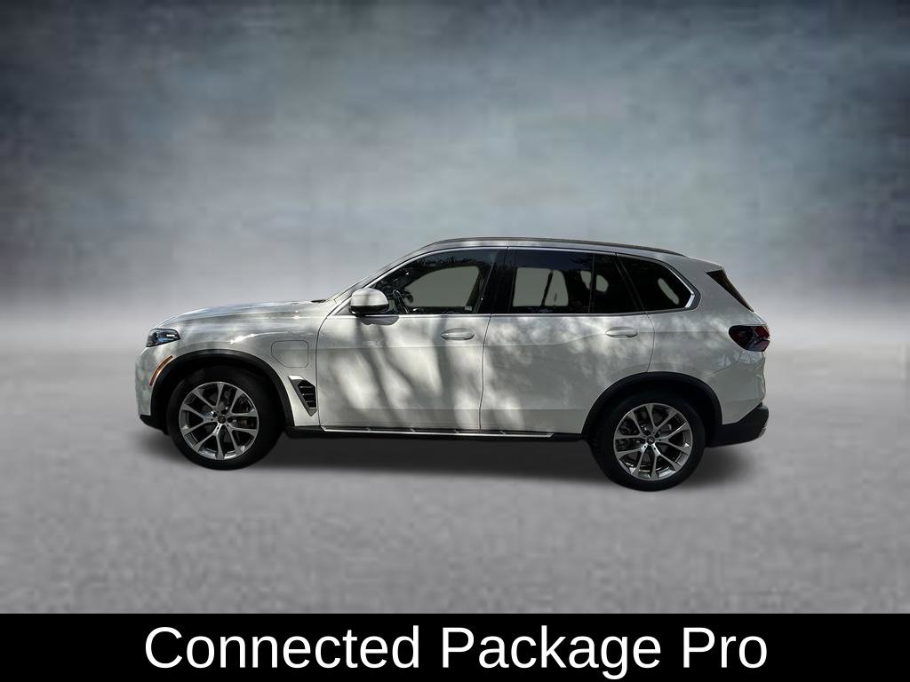 Used 2025 BMW X5 xDrive50e AWD/4WD image 4