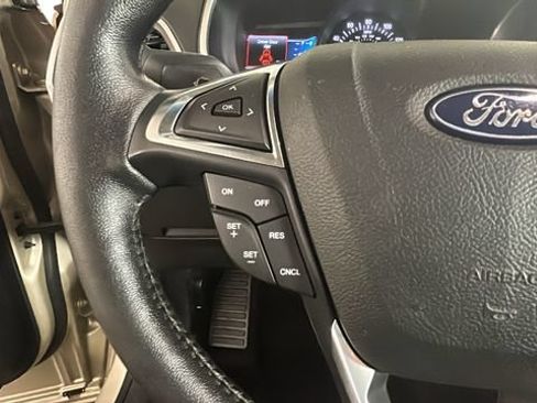 Used 2018 Ford Edge SEL w/ Equipment Group 201A AWD/4WD image 16